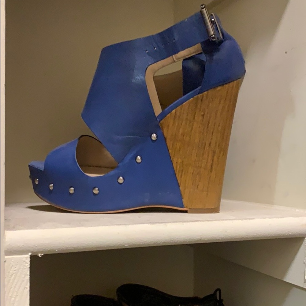 4 1/2” Vince Camuto Wedge
